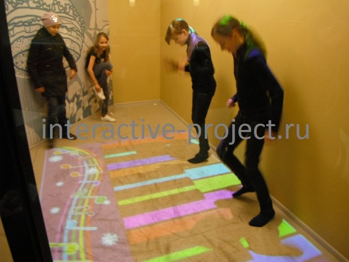 интерактивный пол в Burger King