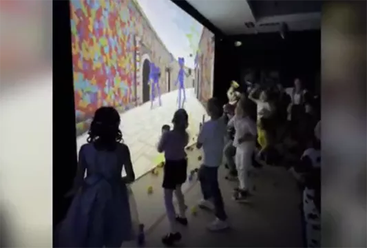 Интерактивная  стена Кидалки