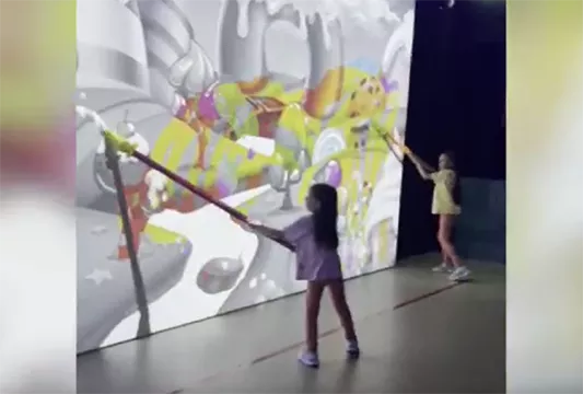 Интерактивная стена Раскраски