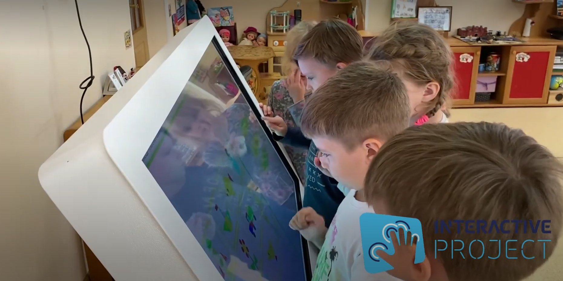 сенсорный стол