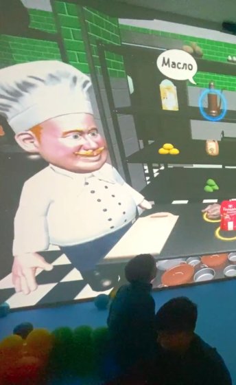 Готовим Новогодний стол с детьми: интерактивная стена научит выбирать продукты и рецепты