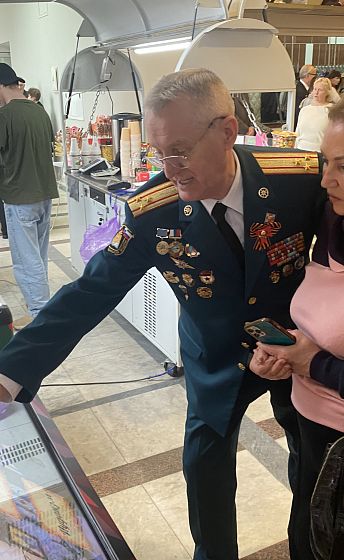 Ожившие цари удивили старшее поколение